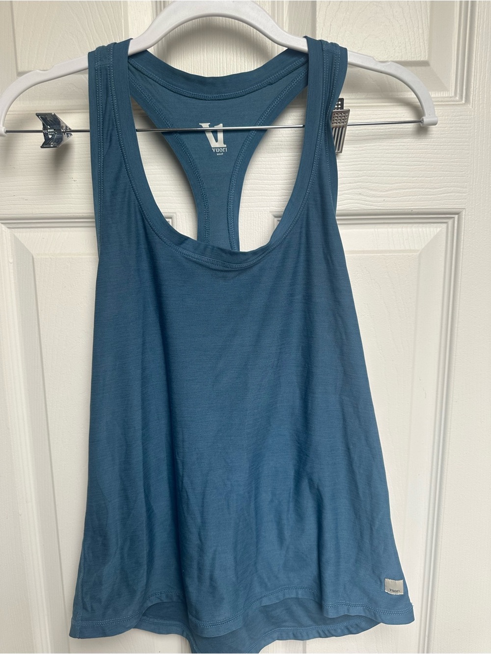 Vuori Teal Racerback Tank Top